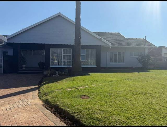 3 BEDROOM HOUSE FOR SALE IN DALVIEW